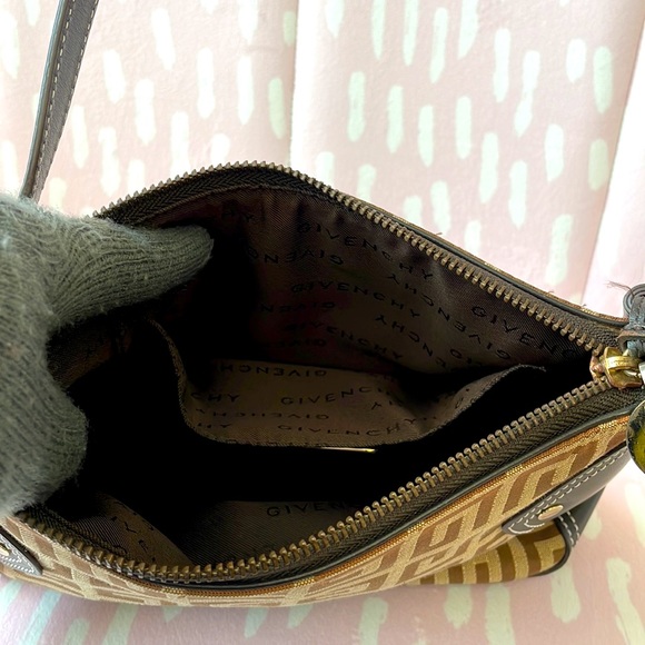 GIVENCHY LOGO MINI SHOULDER BAG - Picture 12 of 15